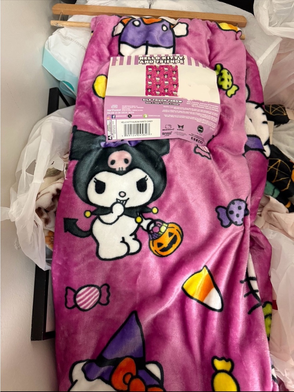 Hello Kitty Kuromi Halloween Blanket - Pink Witch Candy